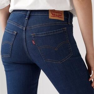 Levi’s 711 Skinny Jeans